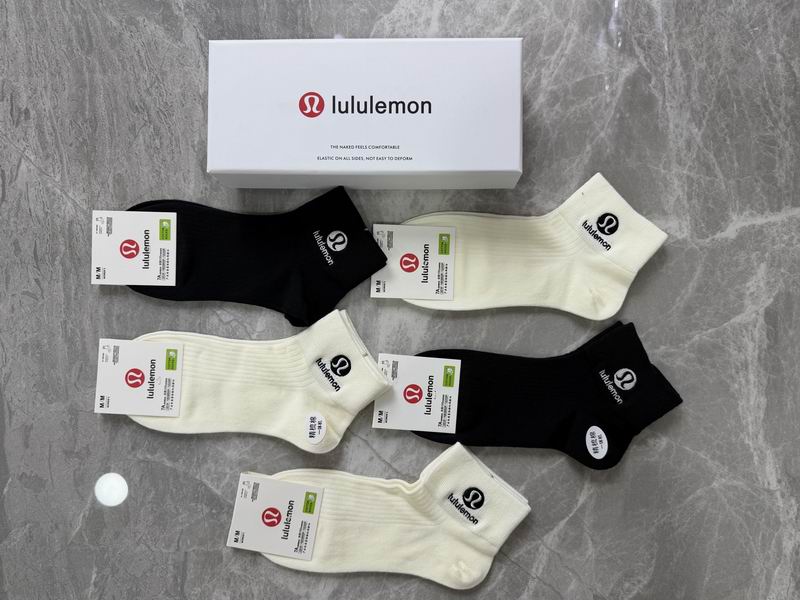 Lululemon Socks QY18